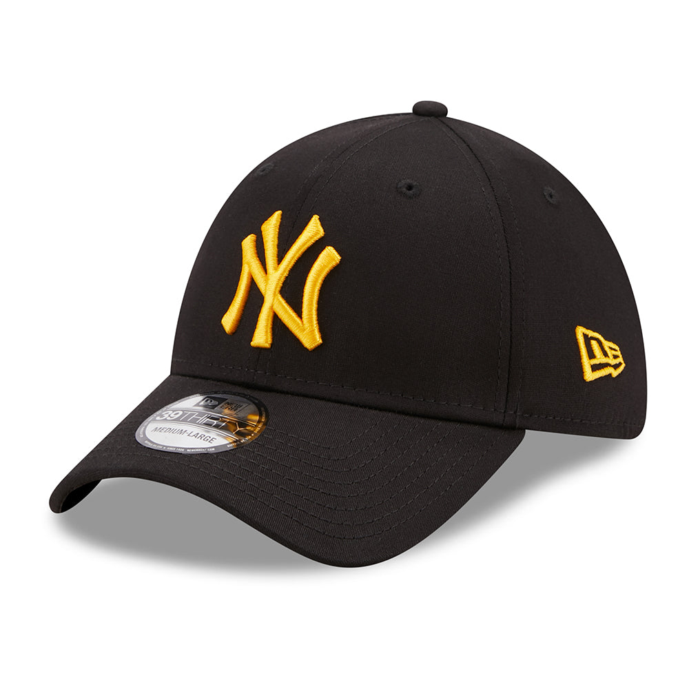 New Era 39THIRTY New York Yankees Baseball Cap - MLB League Essential - Black-Dark Gold
