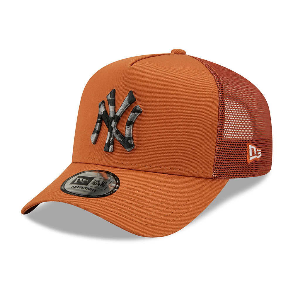 New Era 9FORTY New York Yankees A-Frame Trucker Cap - MLB Camo Infill - Toffee-Camo