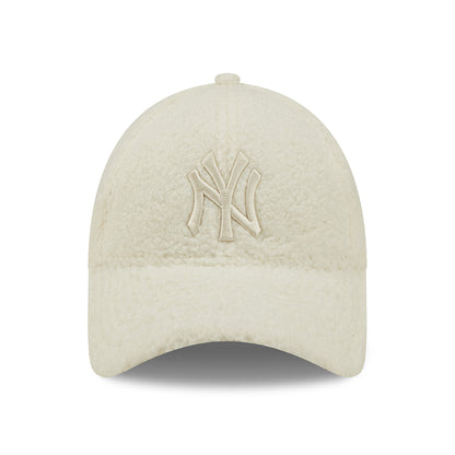 New Era Womens 9FORTY New York Yankees Baseball Cap - MLB Borg - Cream
