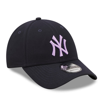 New Era 9FORTY New York Yankees Baseball Cap - MLB Repreve - Navy-Purple