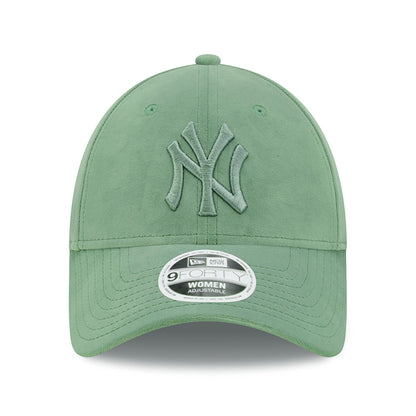 New Era Womens 9FORTY New York Yankees Baseball Cap - MLB Velour - Jade