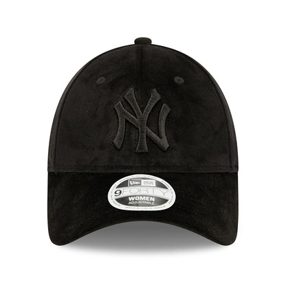 New Era Womens 9FORTY New York Yankees Baseball Cap - MLB Velour - Black