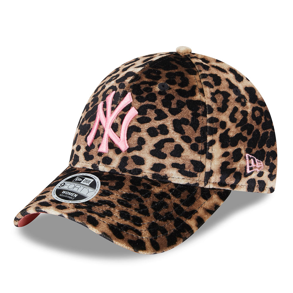 New Era Womens 9FORTY New York Yankees Baseball Cap - MLB Leopard Velour - Brown-Pink