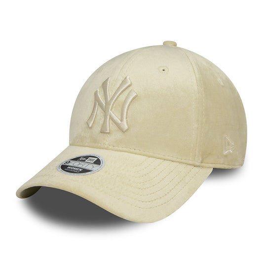New Era Womens 9FORTY New York Yankees Snapback Cap - MLB Velour - Stone