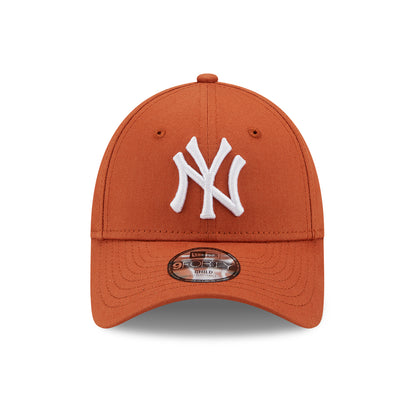 New Era Kids 9FORTY New York Yankees Baseball Cap - League Essential - Burnt Orange-White