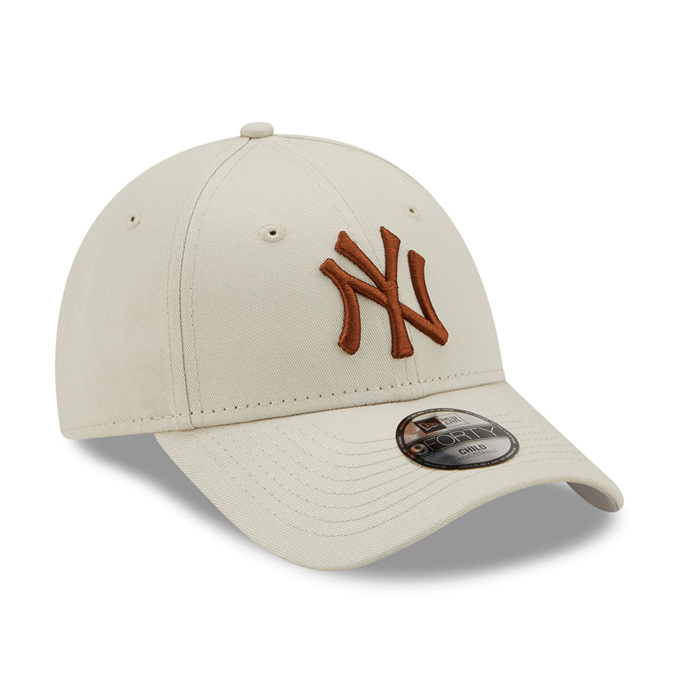 New Era Kids 9FORTY New York Yankees Baseball Cap - League Essential - Stone-Caramel